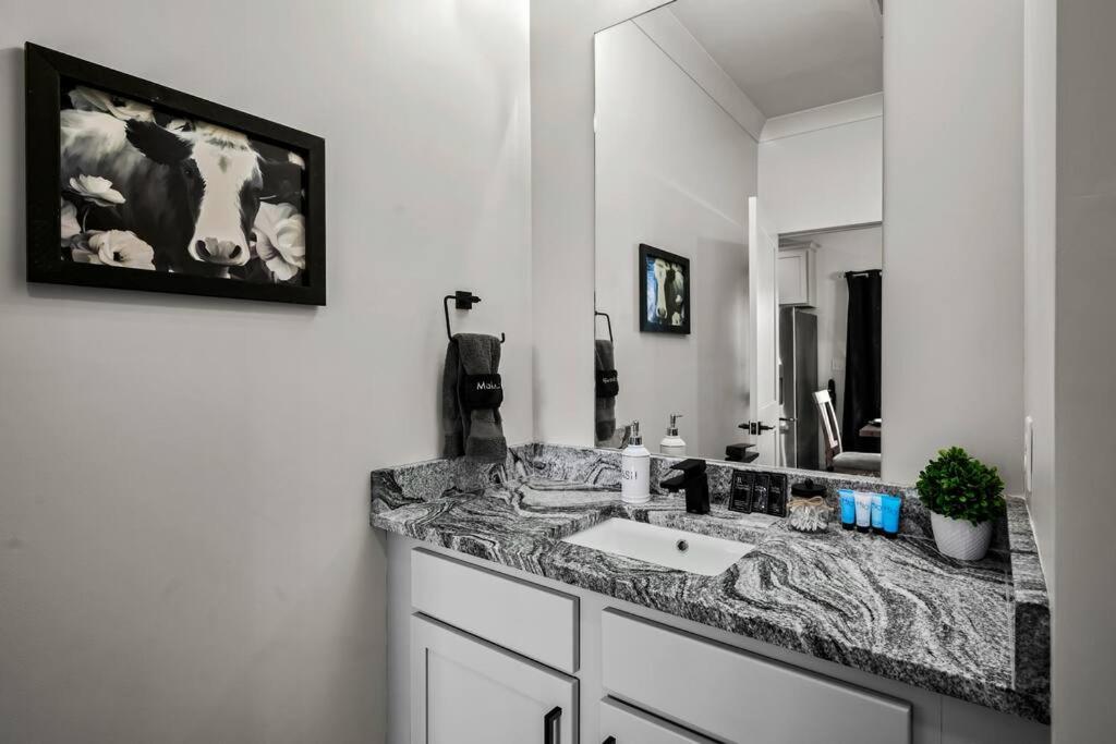 *Dog Friendly*Modern Home-Minutes To Dollywood, Gatlinburg, Smoky Mountains & Pigeon Forge! Экстерьер фото