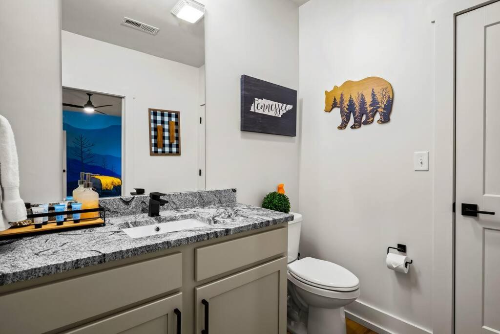 *Dog Friendly*Modern Home-Minutes To Dollywood, Gatlinburg, Smoky Mountains & Pigeon Forge! Экстерьер фото